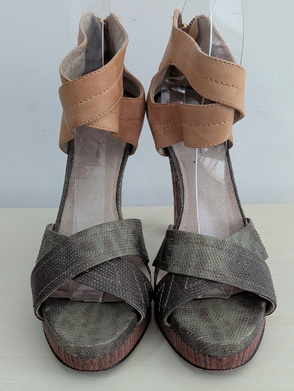 Elizabeth And James Camel And Green Leather Stiletto Sandals Size 8.5 - Picture 2 of 14